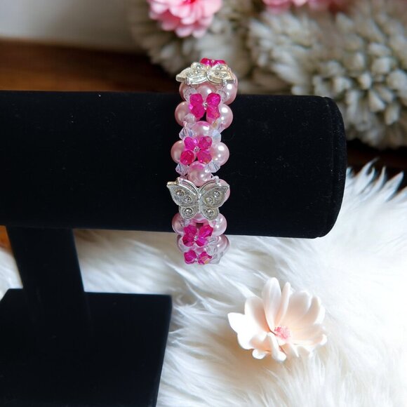 Baby Pink Faux Pearl Fuchsia Bead and Silver Butterfly Beaded Bracelet - Picture 2 of 11